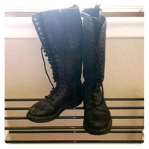 Dr.Marten combat boots